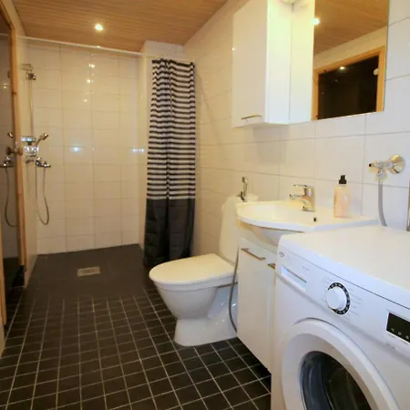 Spacious For 4 With Sauna In Lonttinen Apartment